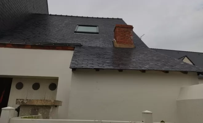 Création d'une fenêtre de toit velux à crossac , Sainte-Anne-sur-Brivet, QUIRRION MICKAEL COUVREUR ZINGUEUR GUERINOIS