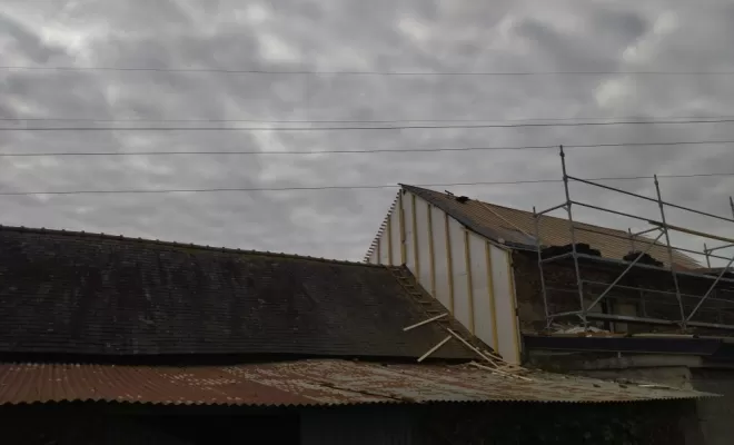 Rénovation de la toiture, isolation et bardage des pignons en ardoise,pose de gouttière nantaise a lavau sur Loire , Sainte-Anne-sur-Brivet, QUIRRION MICKAEL COUVREUR ZINGUEUR GUERINOIS