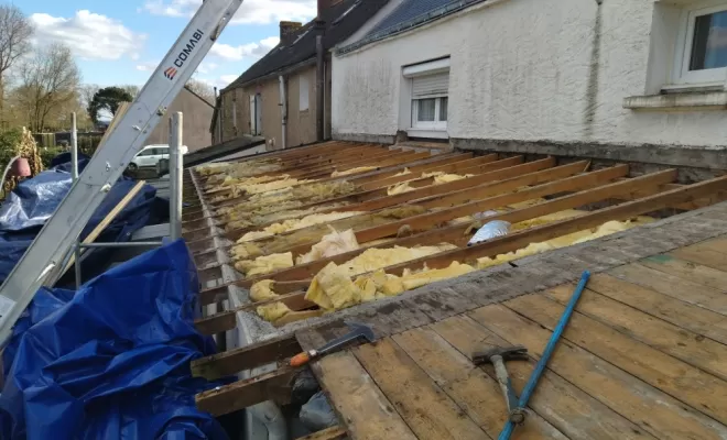 Chantier de rénovation de toiture avec pose d'une toiture en zinc joint debout sur la commune de campbon , Sainte-Anne-sur-Brivet, QUIRRION MICKAEL COUVREUR ZINGUEUR GUERINOIS